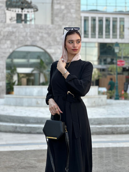 فستان إلينا الأسود